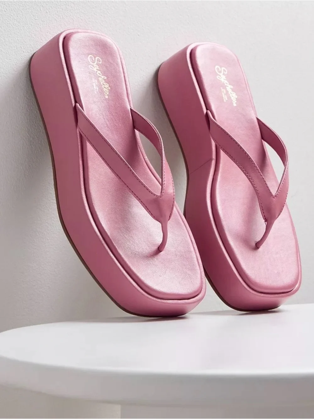 Seychelles Rose Pink Platform Flip-Flops urban renewal thong wedge sandal sz 6.5